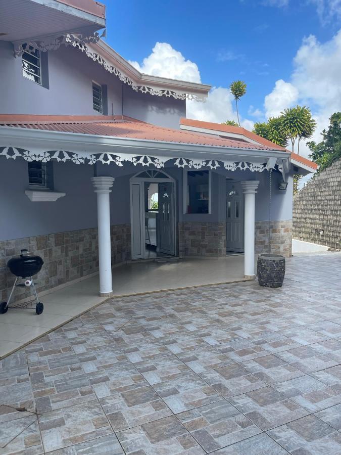 Les Appart Villa Sunbay Caraibes Avec Piscine Privative Vue Mer Et Montagne Le Francois Exterior photo